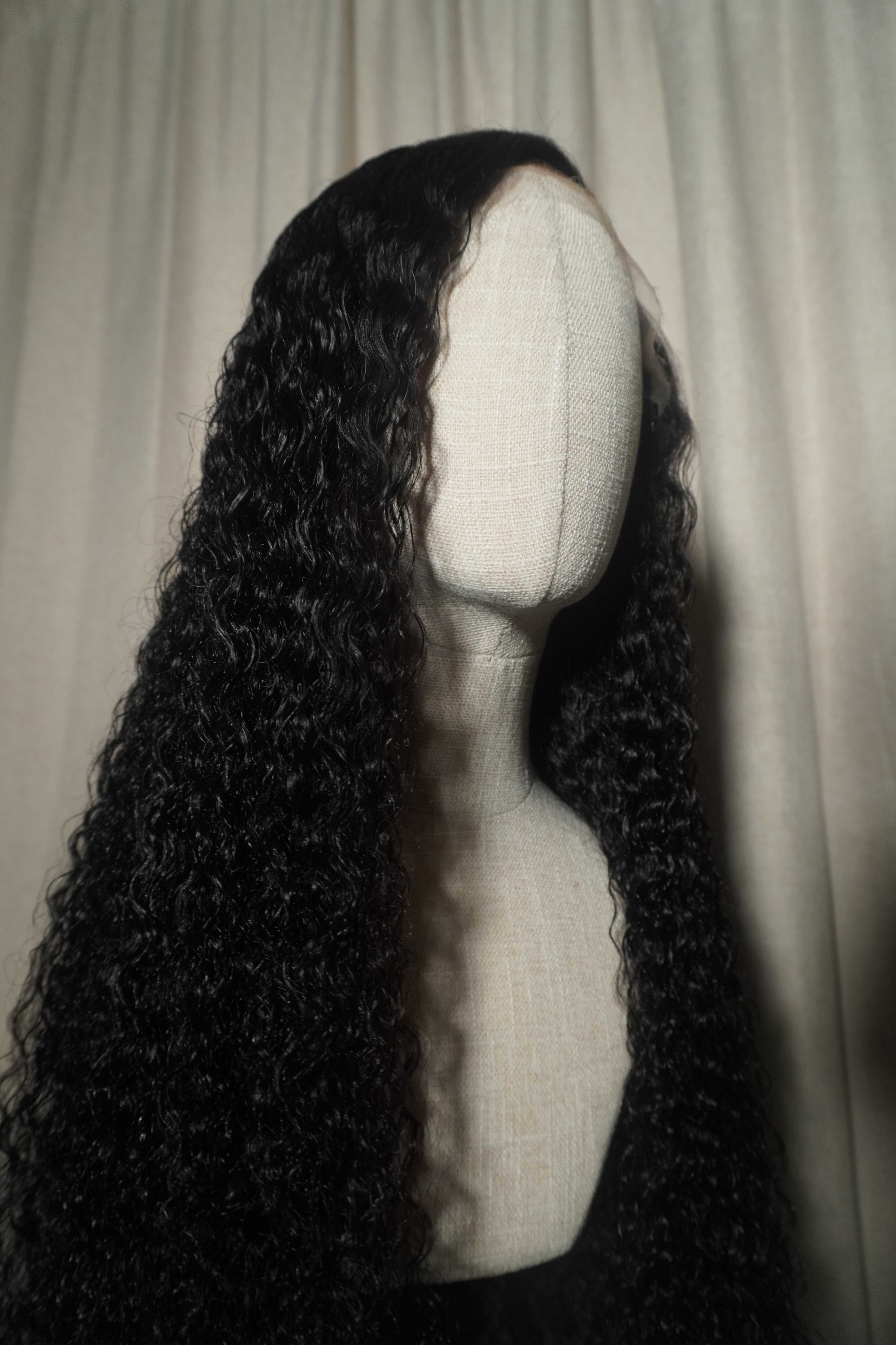 Lewa Curly