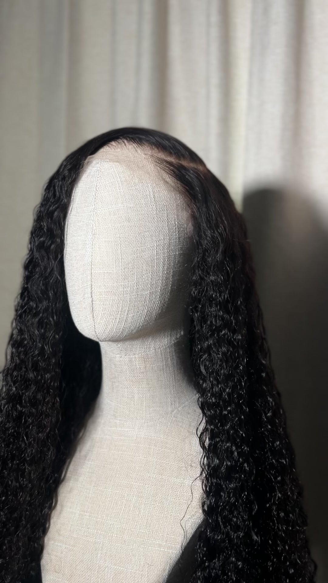 Lewa Curly